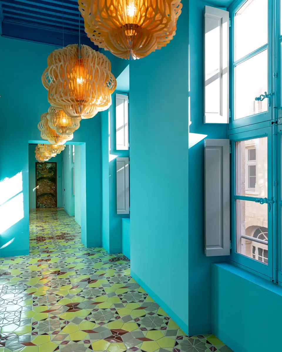 Couloir de l'hôtel L'Arlatan à Arles
