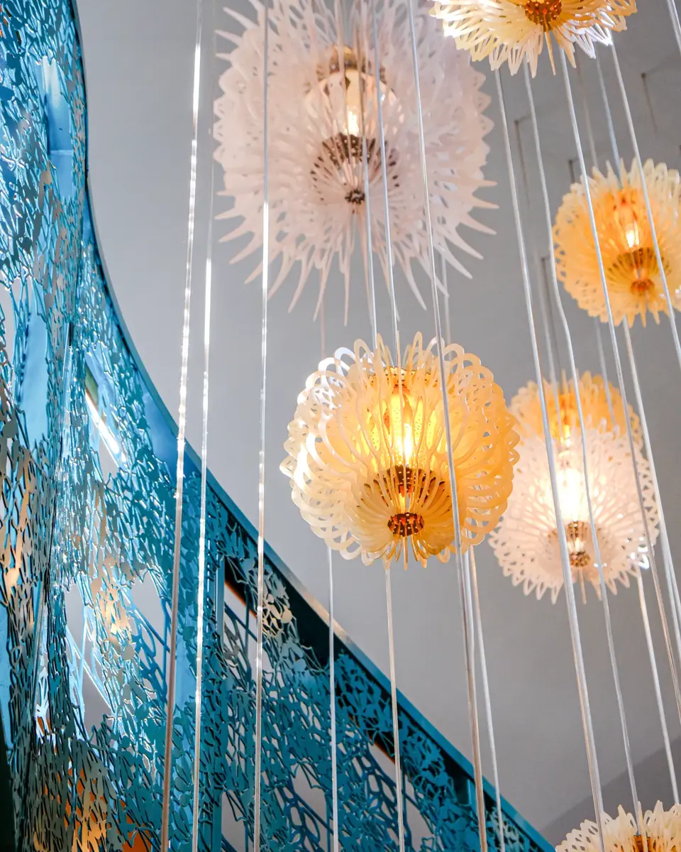 Les luminaires conçus par Jorge Pardo