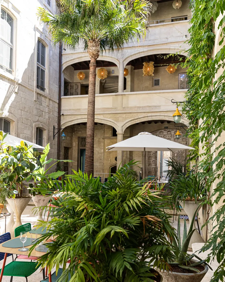 Patio de L'Arlatan
